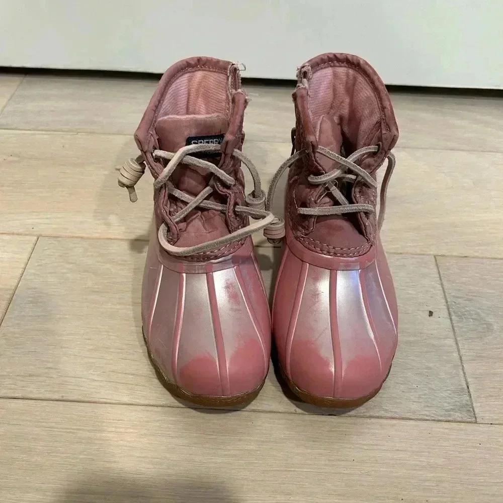 Sperry pink duct boots GUC Size 10